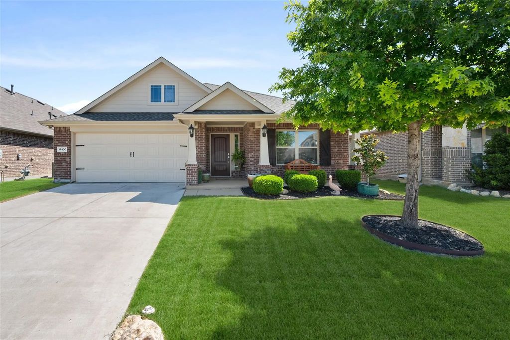 14900 Rocky Face Lane, Fort Worth