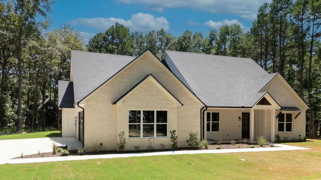 15337 Lakeside Drive, Tyler