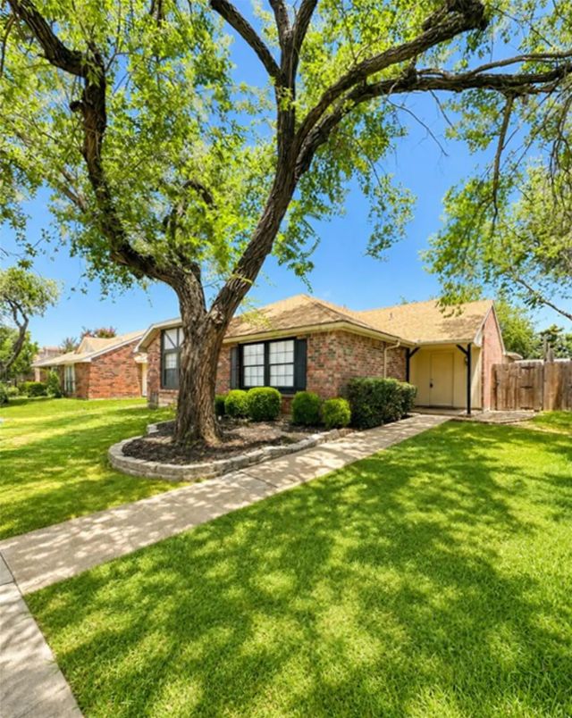 4618 Carr Street, The Colony