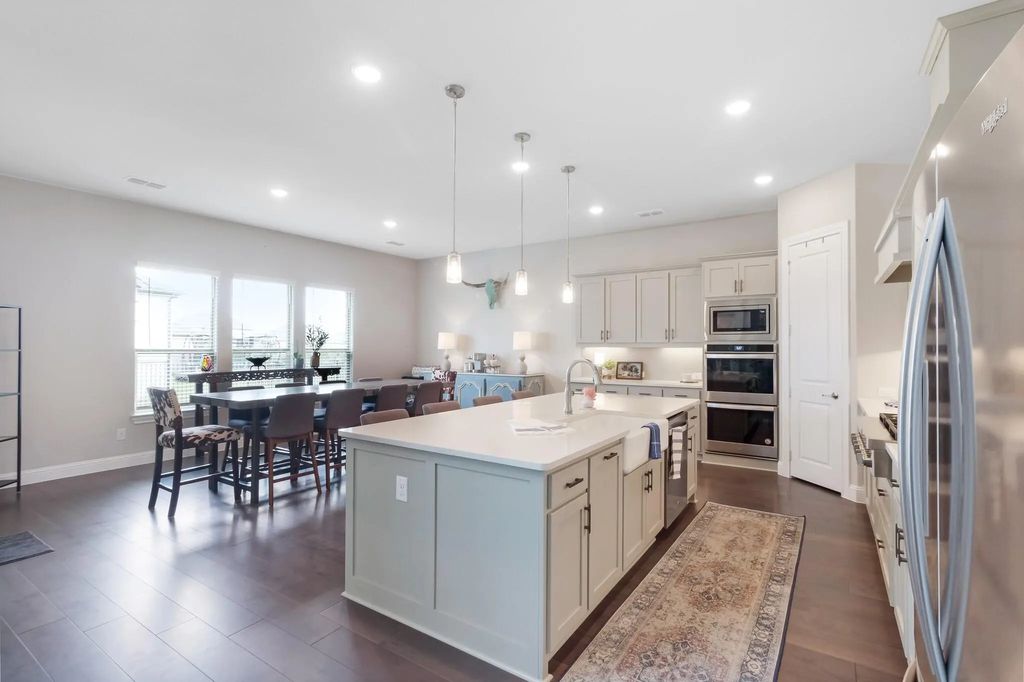 2908 Standing Tall Court, Heath