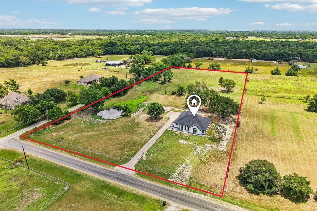 10435 County Road 2462, Terrell
