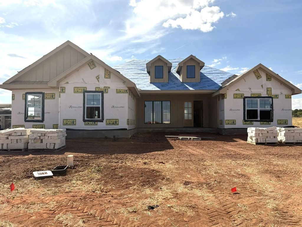 102 Nueces, Abilene