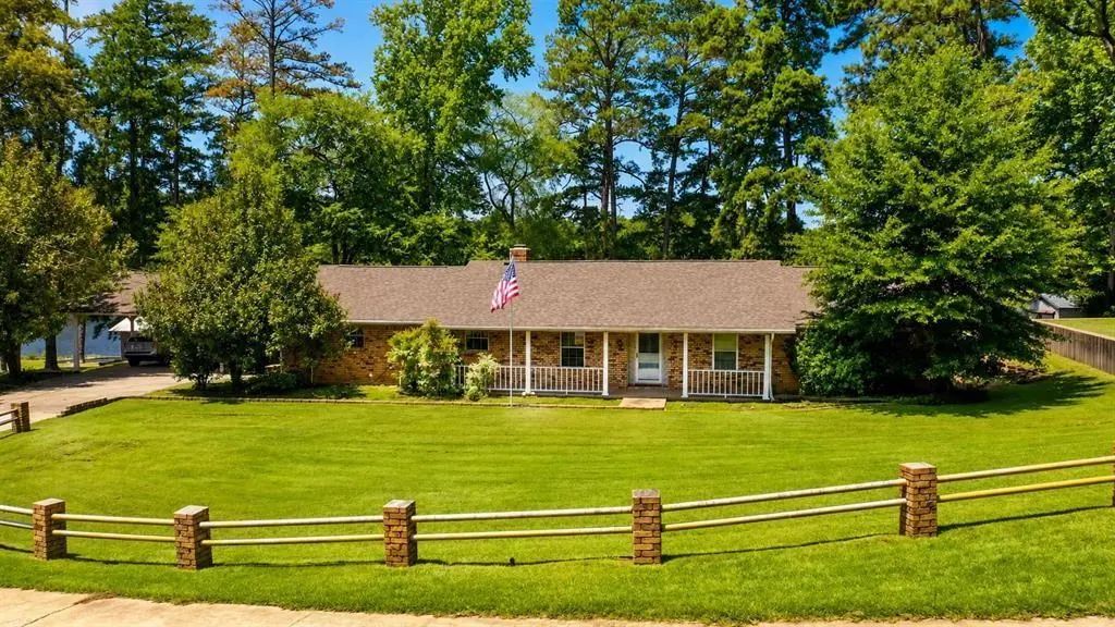 316 County Road 2750, Hughes Springs
