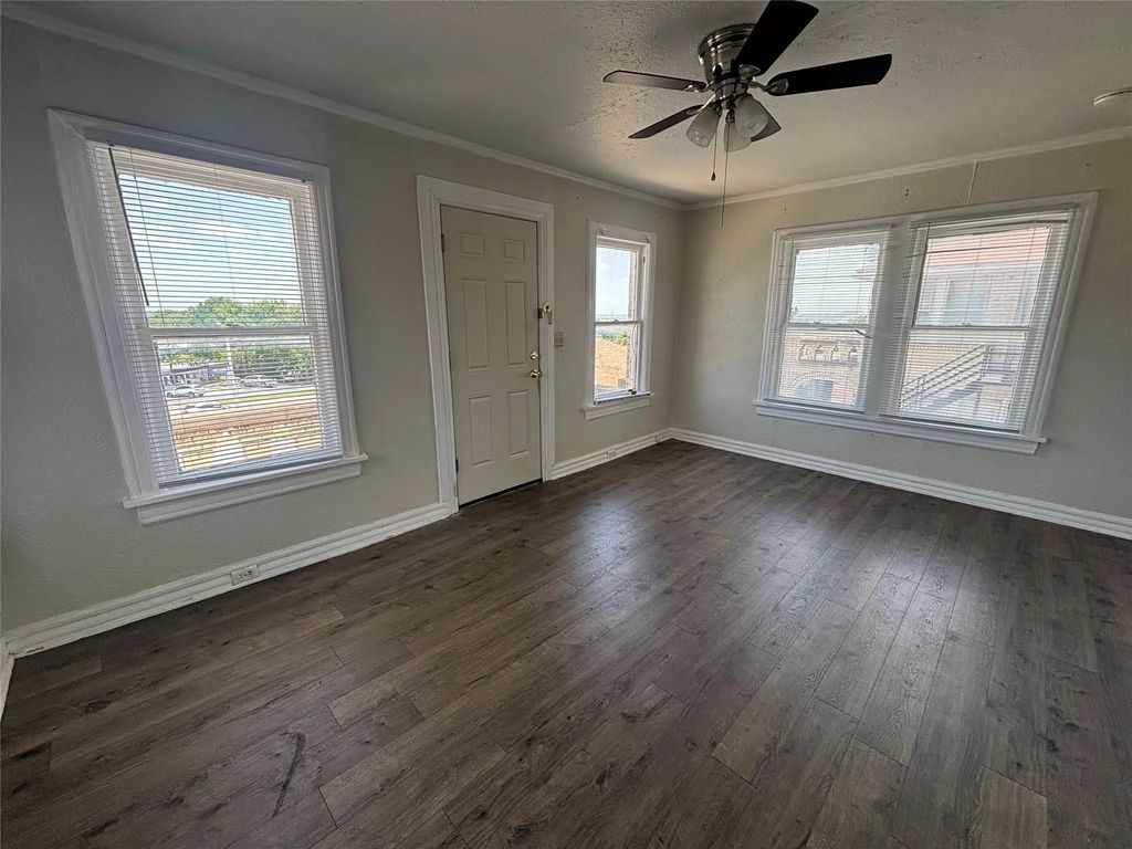 3529 W 7th Street 7, Fort Worth