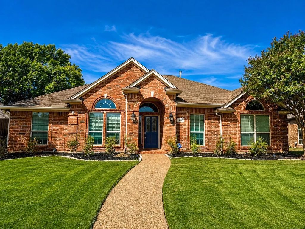 209 Longmeadow Drive, Coppell