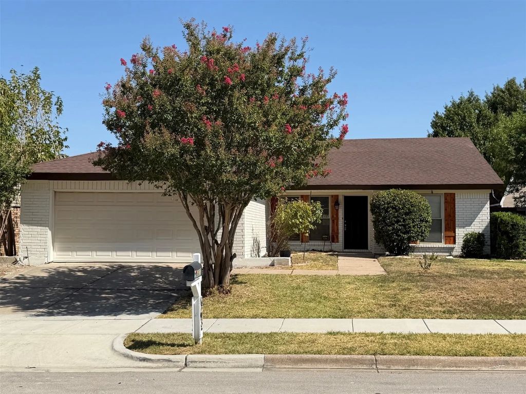 6637 Redbud Drive, Watauga