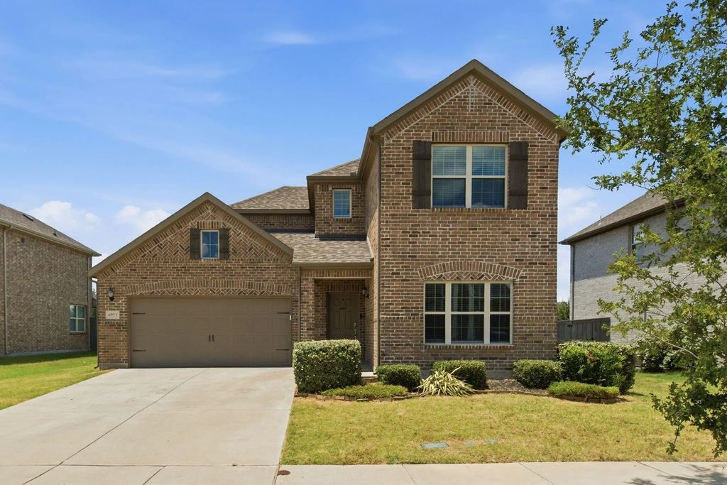 6921 Pampas Place, Venus