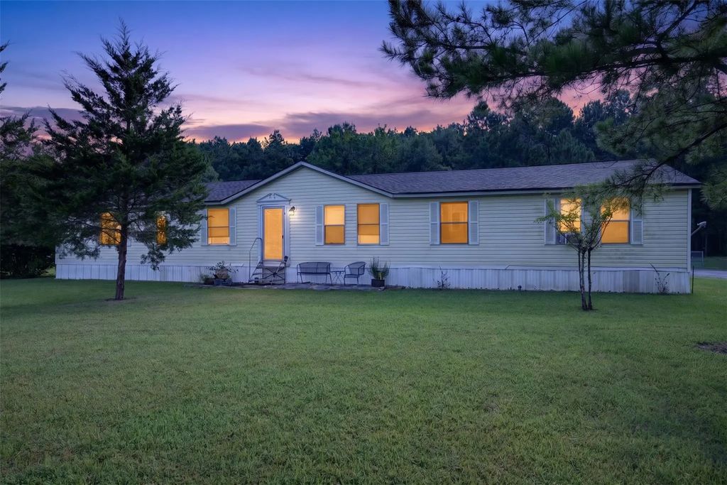 5876 Highway 157, Haughton