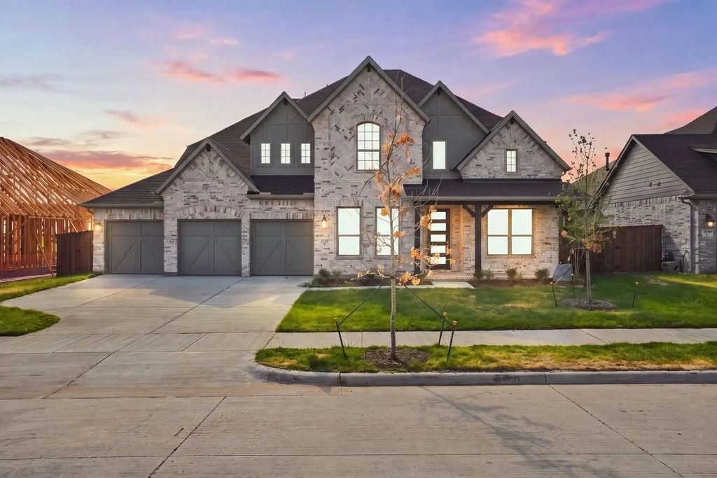 2905 Connerton Drive, Mansfield