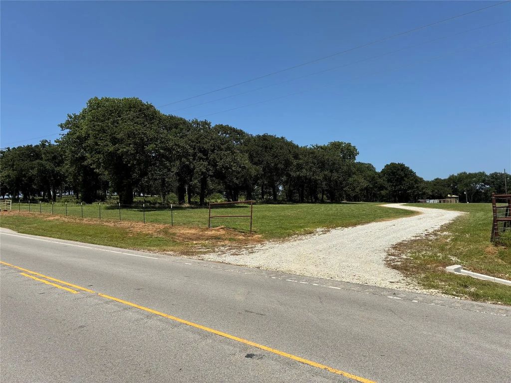 3710 Fm 371, Gainesville