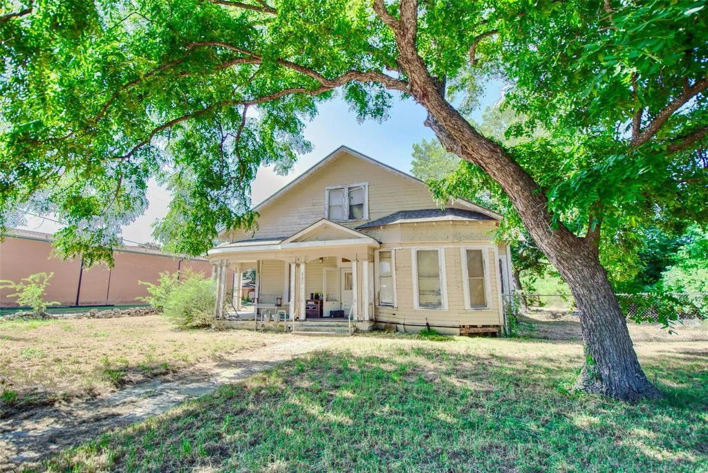 216 Fortune Street, Marlin