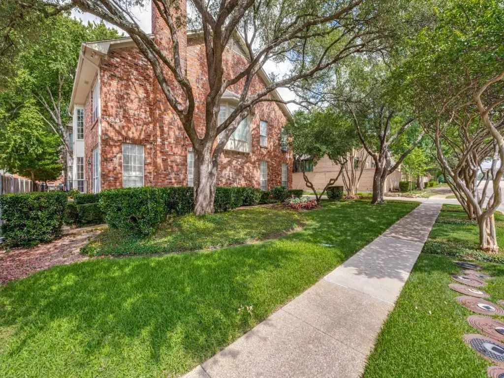5907 Hillcrest Avenue C2, University Park