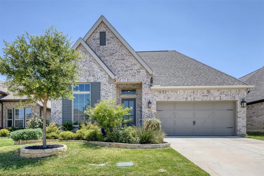 321 Foxthorne Way, Little Elm