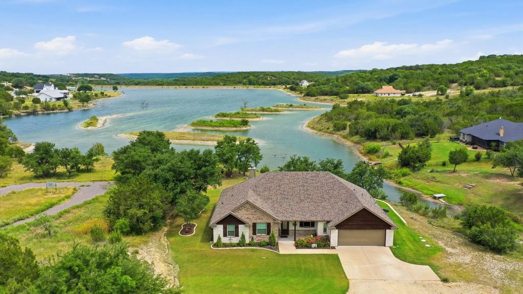 640 Sunfish Point, Bluff Dale