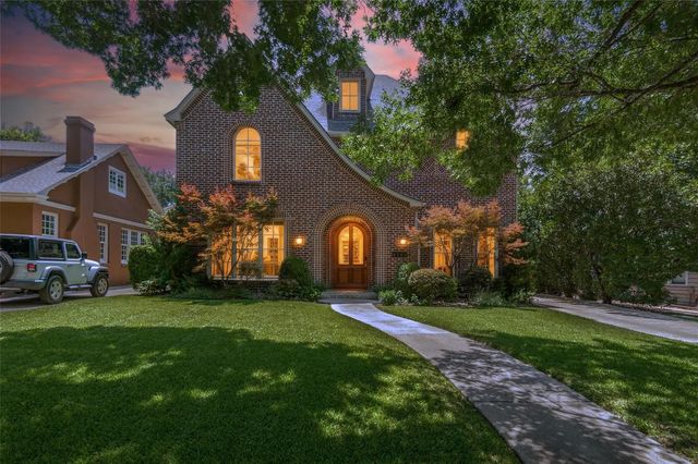 6122 Bryan Parkway, Dallas