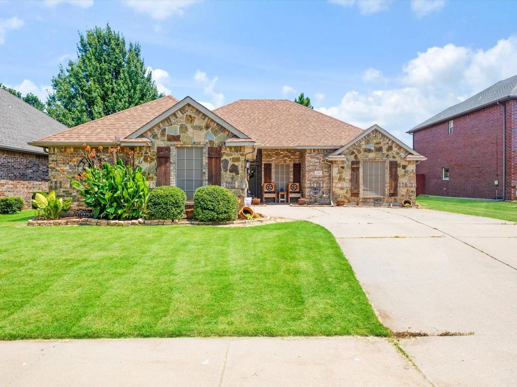 1745 Colorado Drive, Burleson