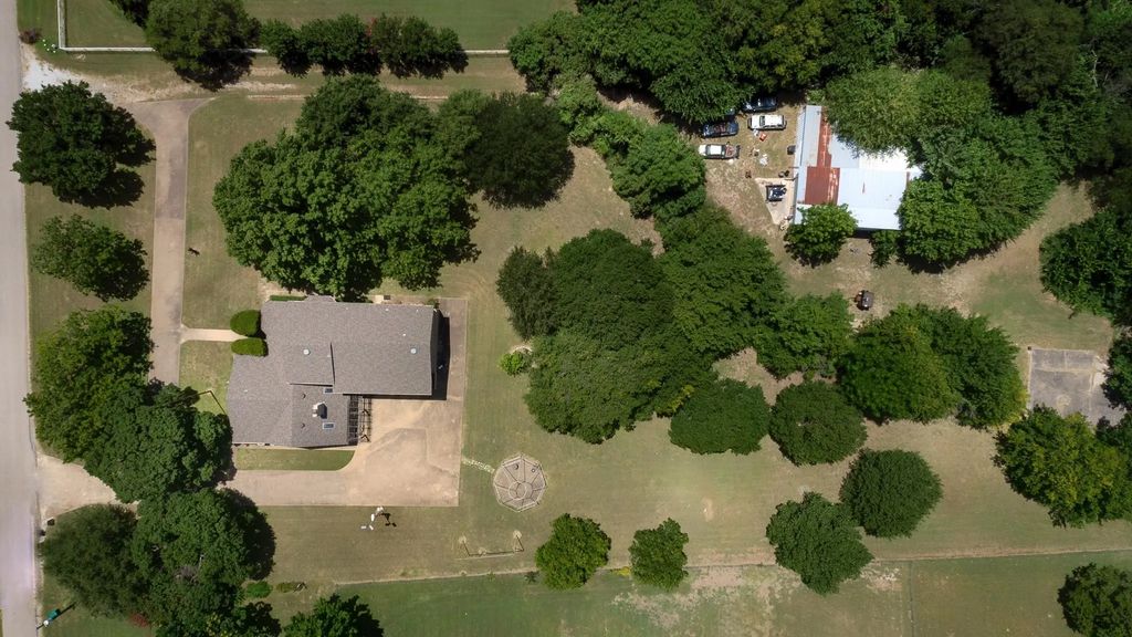 1027 Sherman Drive, Cedar Hill