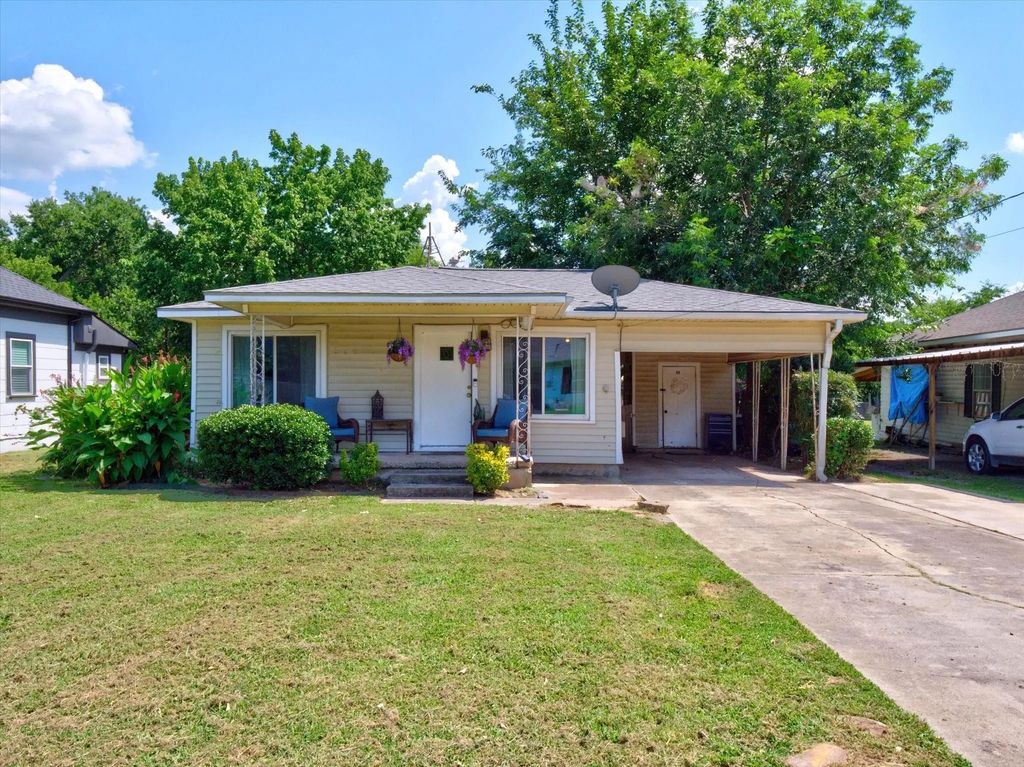 626 E South Street, Whitesboro
