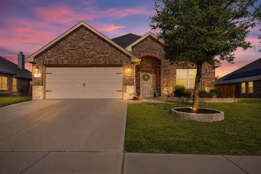 531 Hidden Springs Trail, Azle