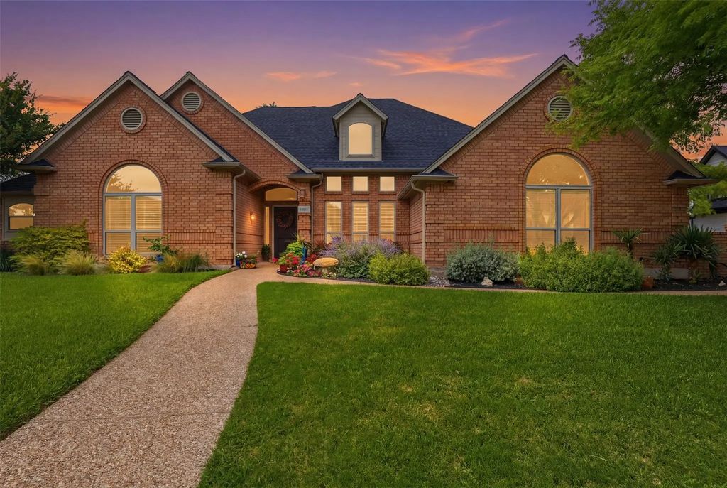 11816 River View Way, Fort Worth