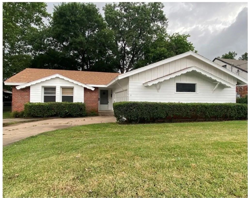 1212 N Grant Drive, Sherman