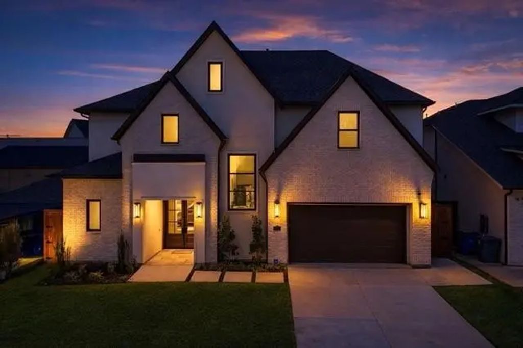 3845 Van Ness Lane, Dallas