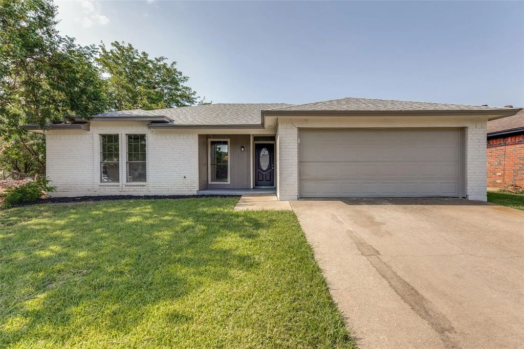 6348 N Park Drive, Watauga