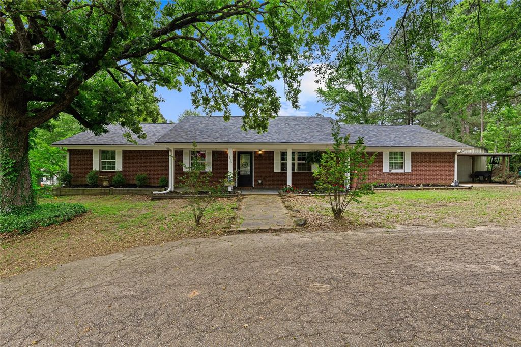 113 Dearing Creek Rd, Gladewater