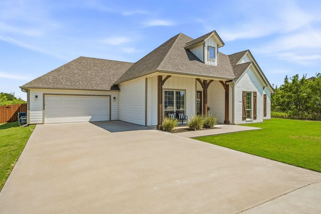 1220 Green Elm Road, Graford