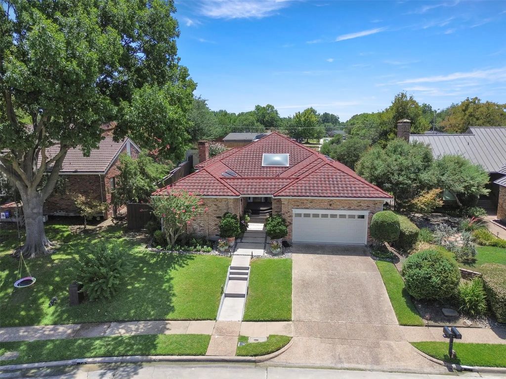 1500 Travis Circle S, Irving