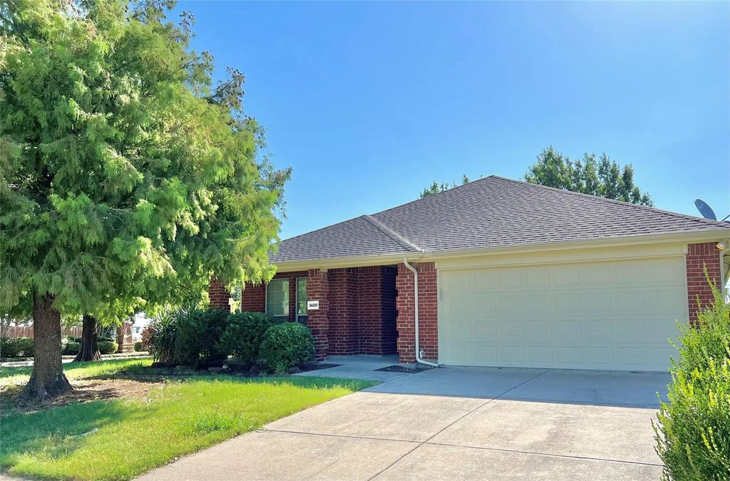 3600 Spruce Street, Royse City