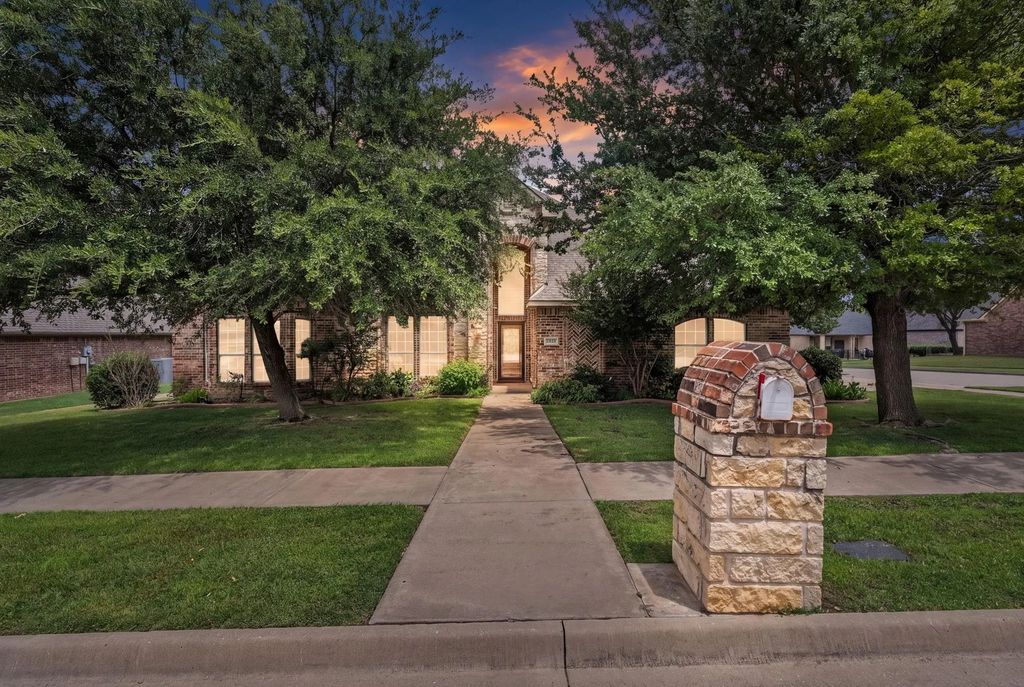 3809 Sumner Court, Sherman