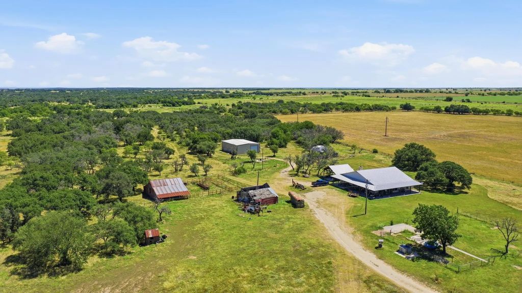 2975 N Fm 1702, Hamilton
