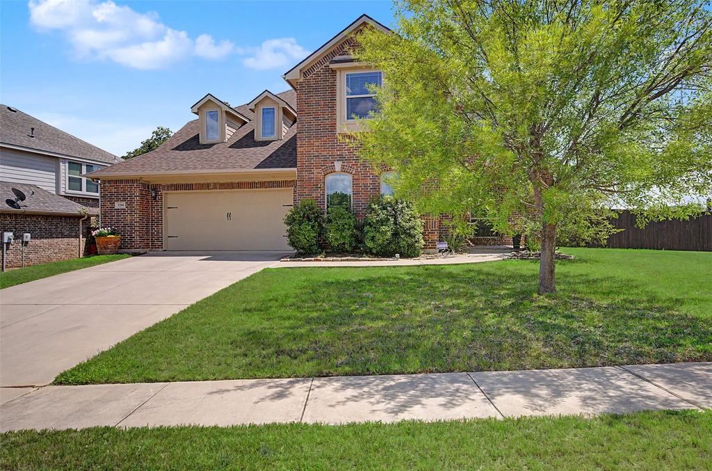 1204 Barberry Drive, Burleson