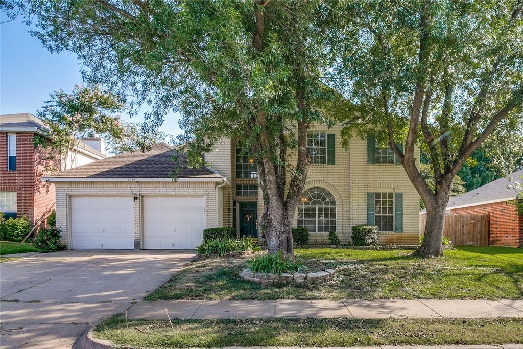 3004 Forest Creek Drive, Fort Worth