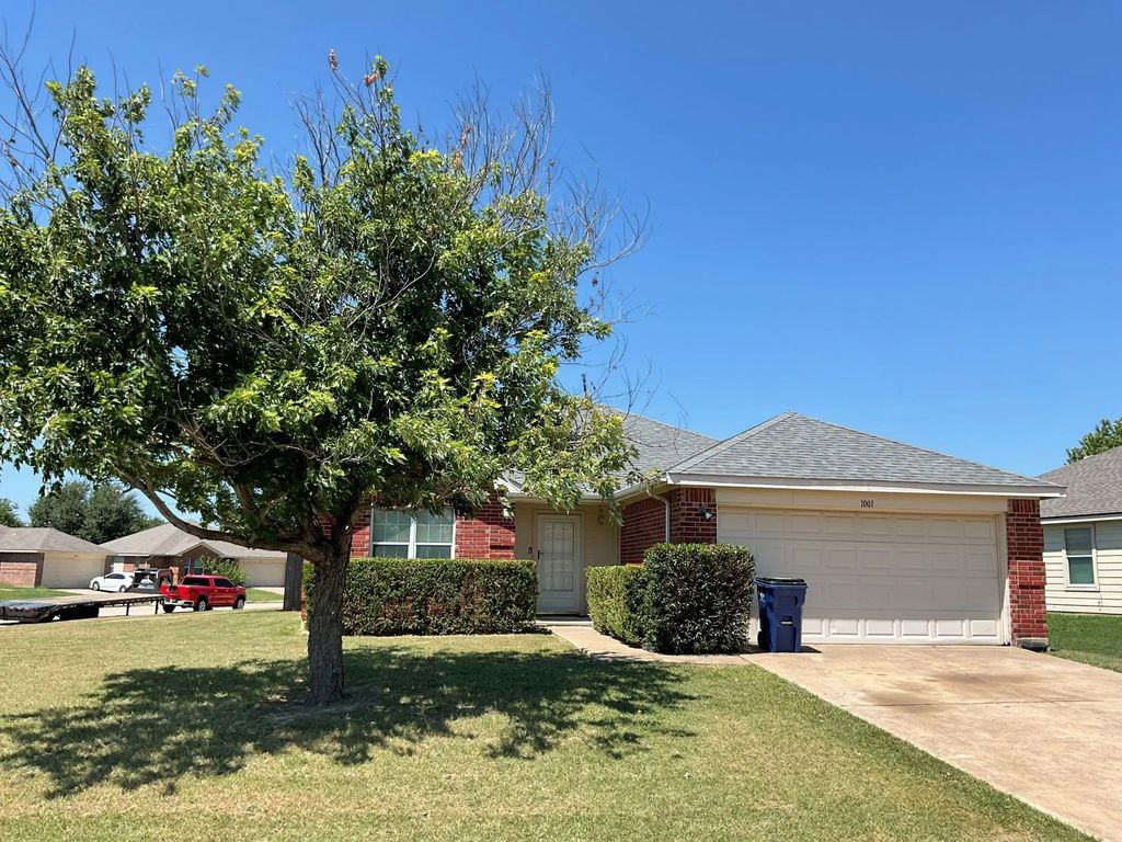 1001 Stockton Drive, Burleson