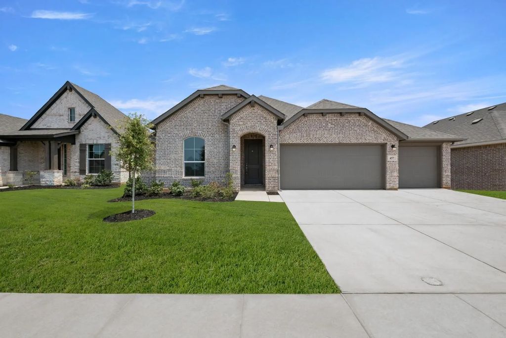 457 Carnero Drive, Granbury