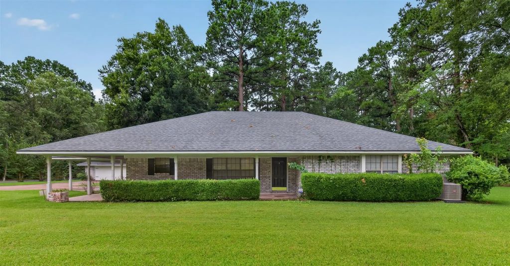 7516 Waterwood Drive, Greenwood