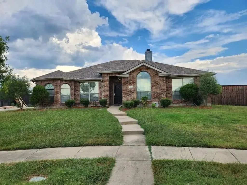 1214 Alabama Court, Murphy