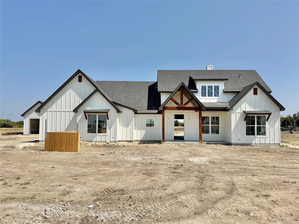 2013 Collin Street, Weatherford