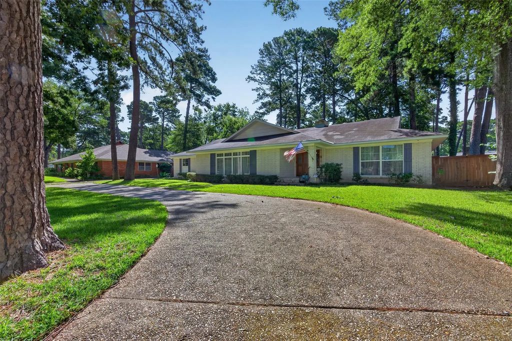 609 Millicent Way, Shreveport