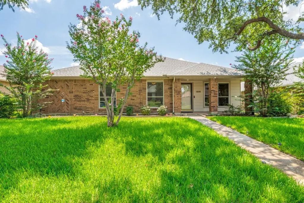 1306 River Birch Lane, Carrollton
