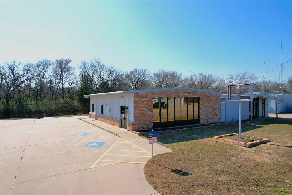 216 Linda Drive, Sulphur Springs