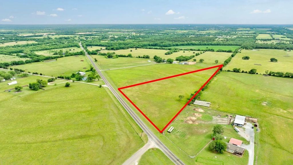 3781 Fm 151, Whitewright