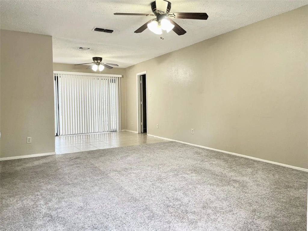 217 Bellaire Drive, Denton