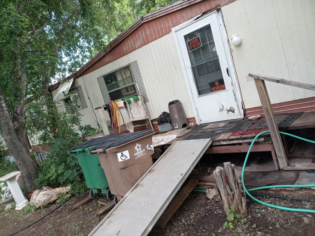 701 E 22nd Street, San Angelo