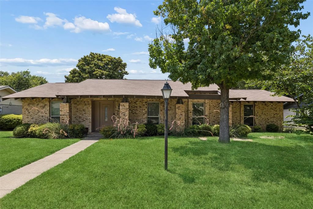 13141 Rosser Road, Farmers Branch