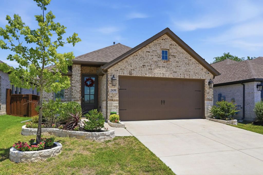 2430 Bathwick Lane, Forney