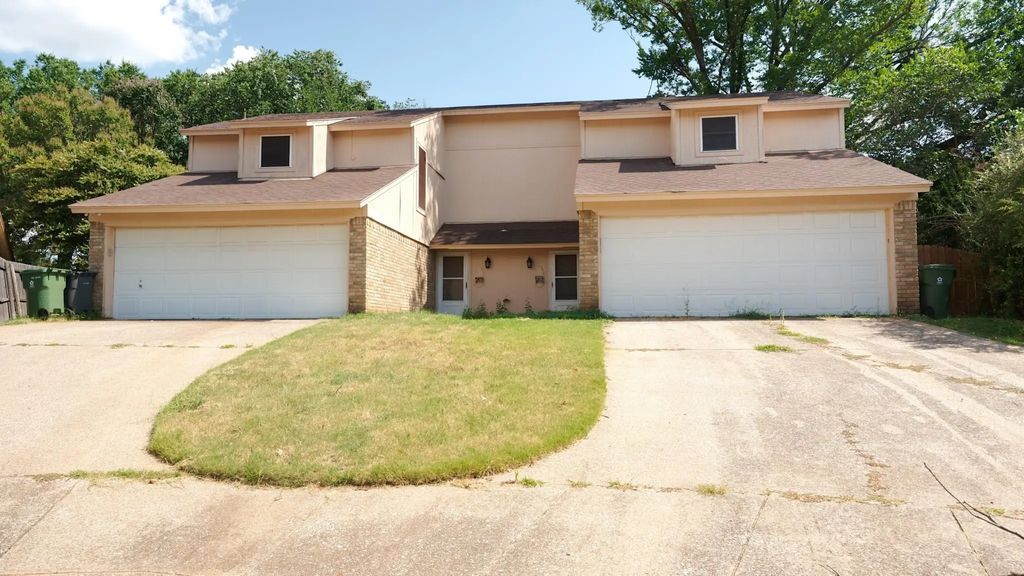 2010 W Sanford Street, Arlington