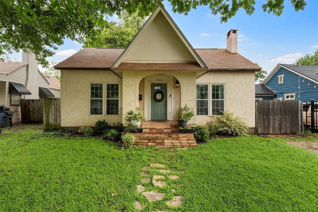 2923 Live Oak Avenue, Waco